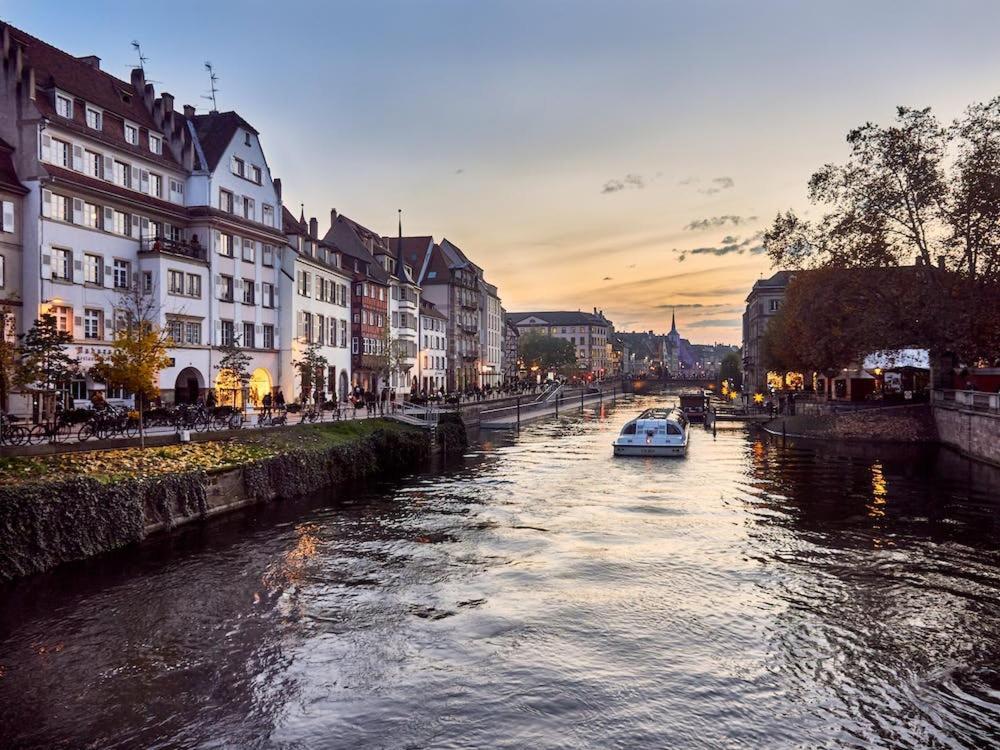 イルキルシュ＝グラファンスタデンLe Strasbourgeoisアパートメント エクステリア 写真